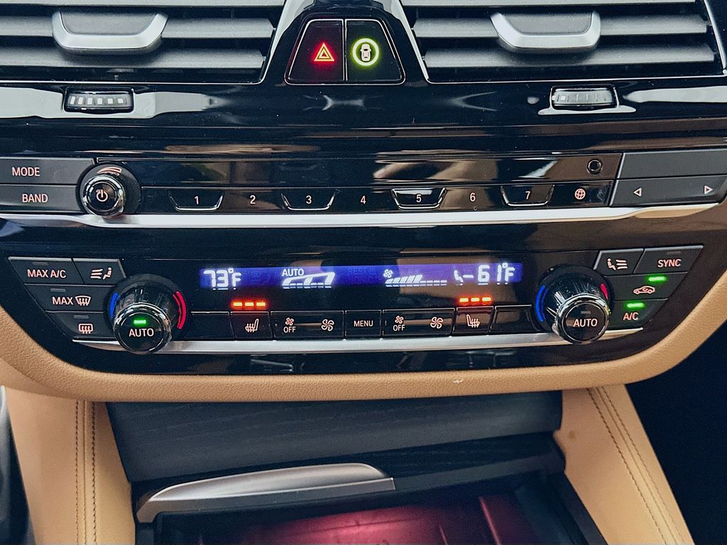 Thumbnail: 2023 BMW 5 Series - 16