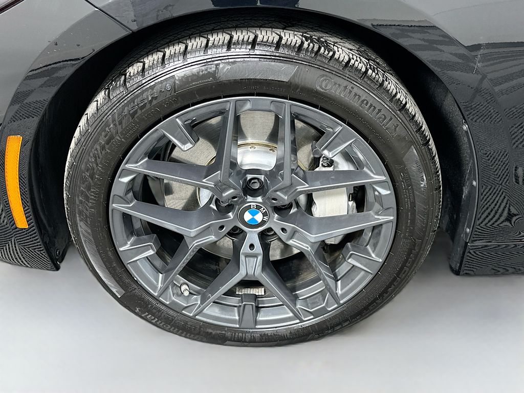 Thumbnail: 2025 BMW 3 Series - 32