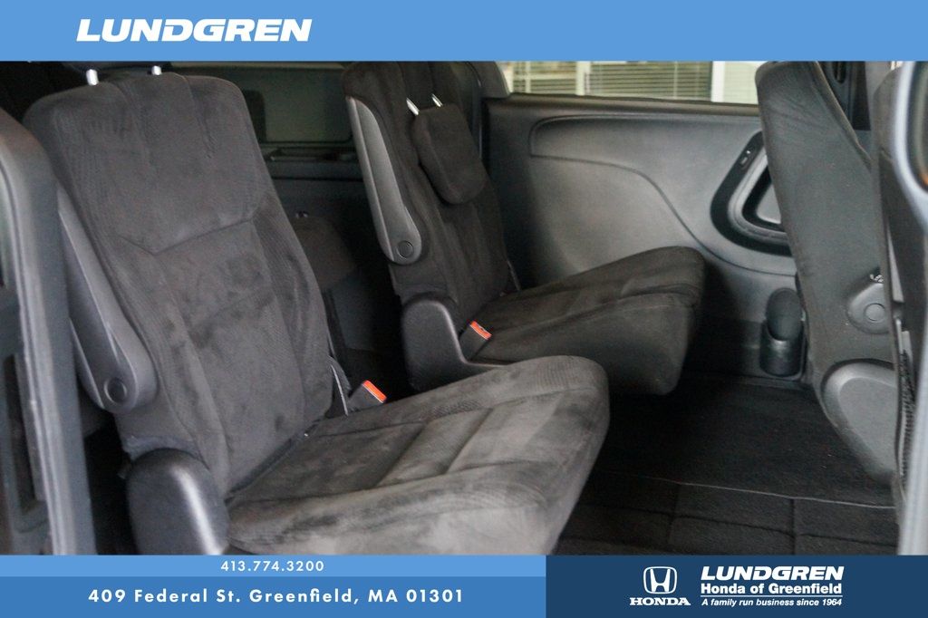 2015 Dodge Grand Caravan SE 27