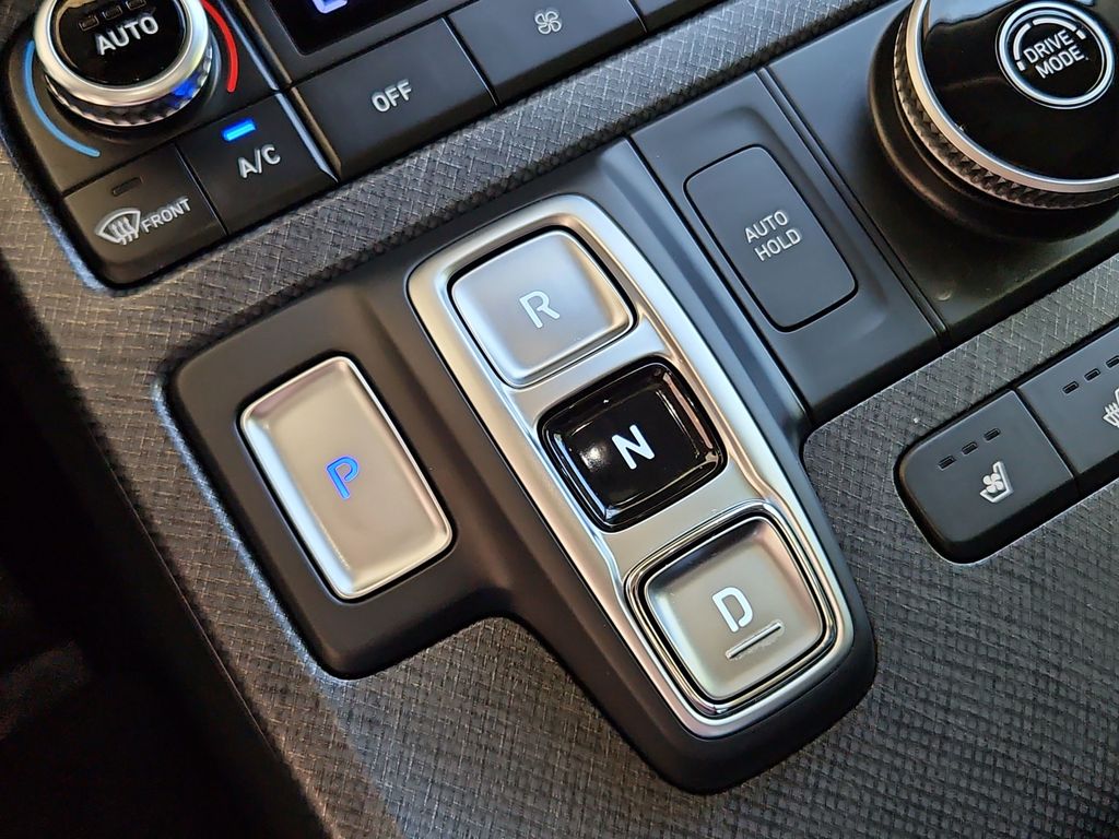 2023 Hyundai Palisade Limited Black at Jones Ford