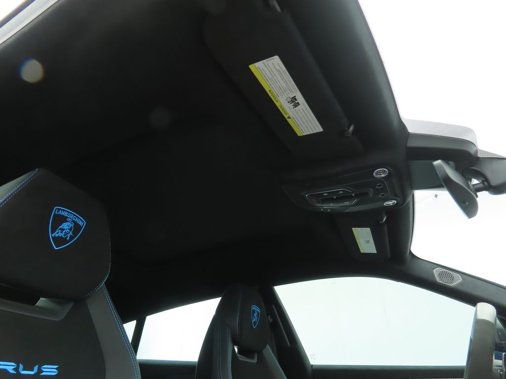 Thumbnail: 2024 Lamborghini Urus - 18