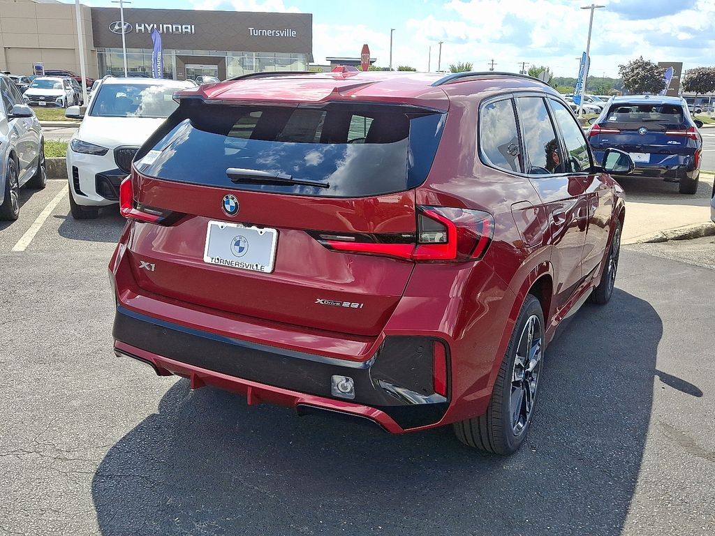 Thumbnail: 2026 BMW X1 - 4