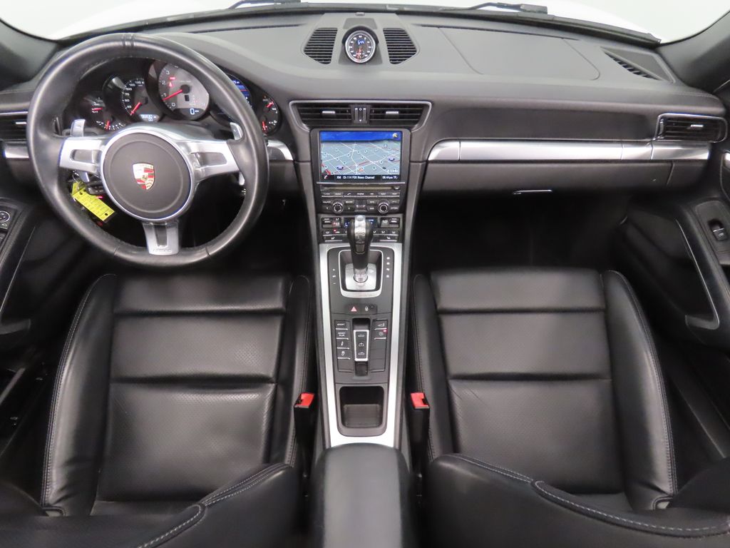 Thumbnail: 2014 Porsche 911 - 22