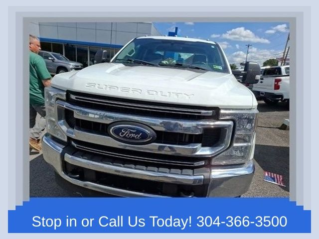 Oxford White 2022 Ford F-250 Super Duty Pickup Truck Four-Wheel Drive 6-Speed Automatic