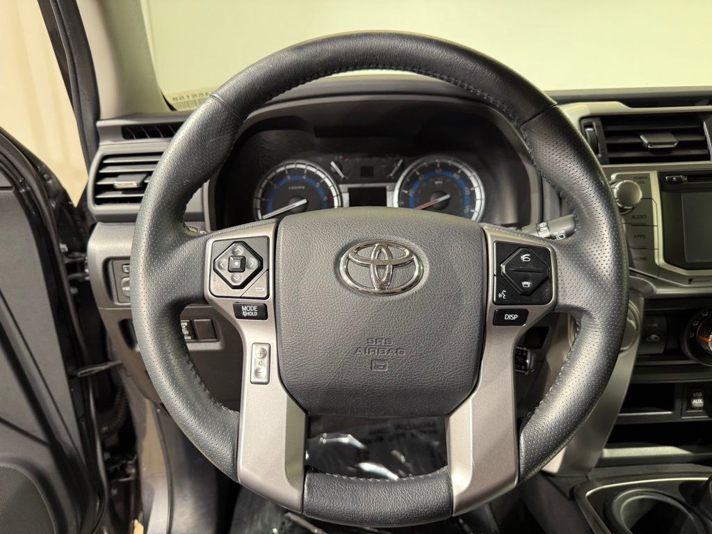 Thumbnail: 2017 Toyota 4Runner - 24
