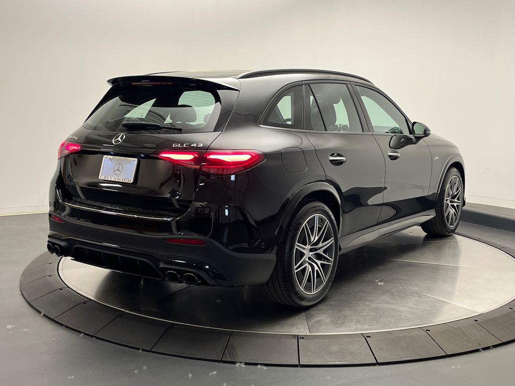 2025 Mercedes-Benz GLC 43 AMG 7