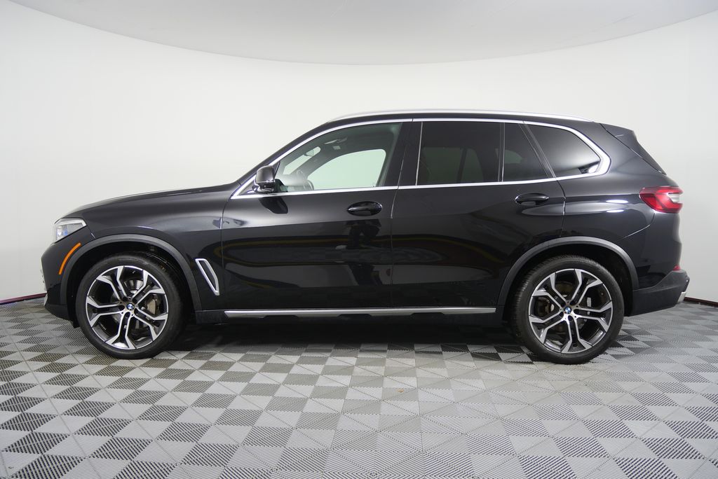 Thumbnail: 2021 BMW X5 - 6