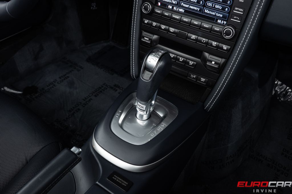 2010 Porsche 911 Turbo - Photo 33