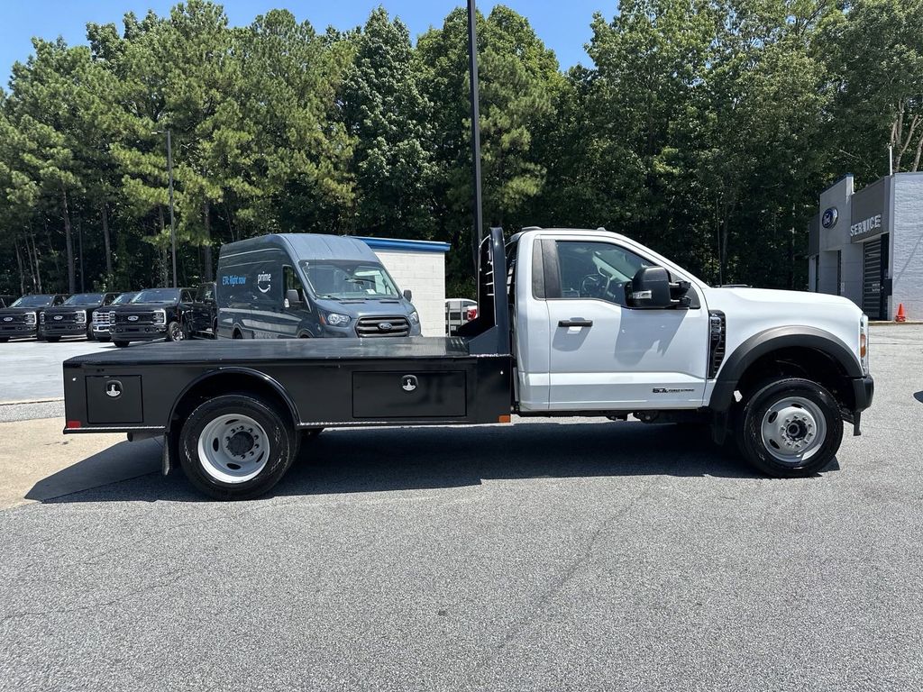 2024 Ford F-550SD XL 8