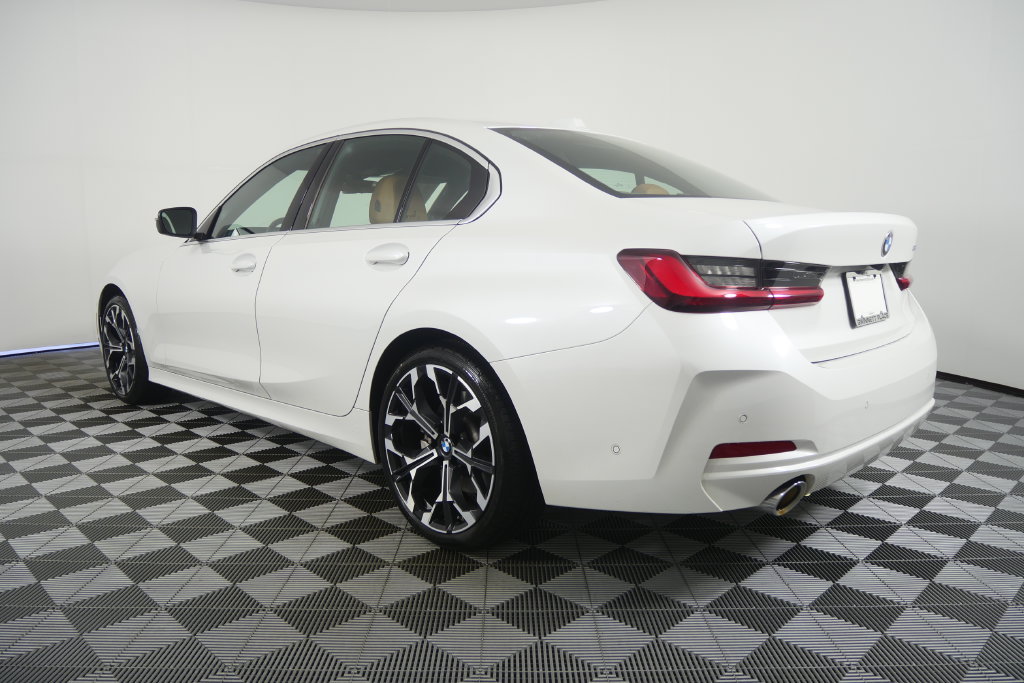 Thumbnail: 2025 BMW 3 Series - 7