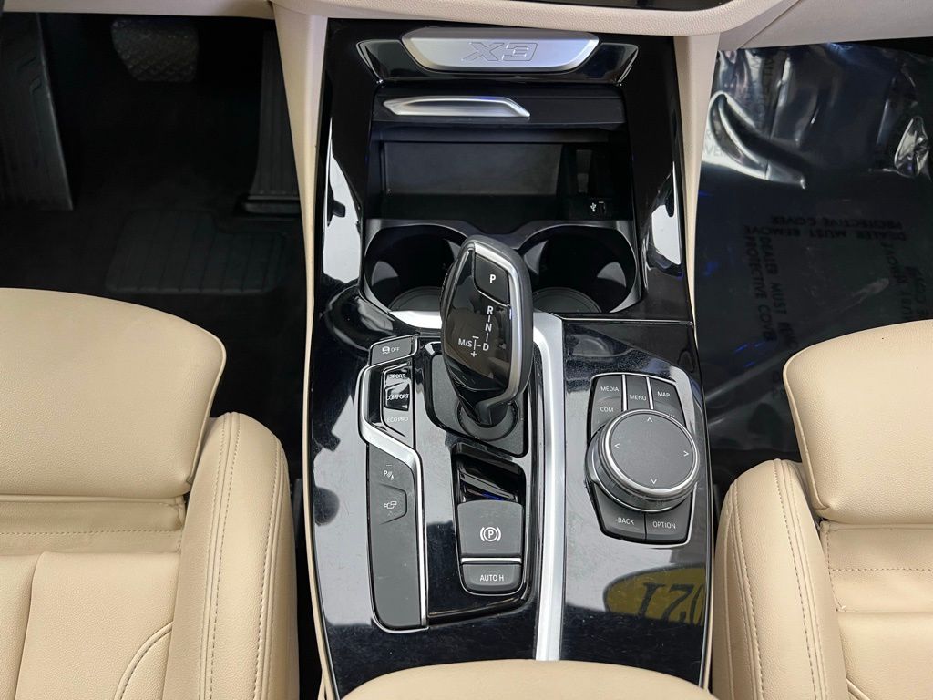 Thumbnail: 2021 BMW X3 - 12