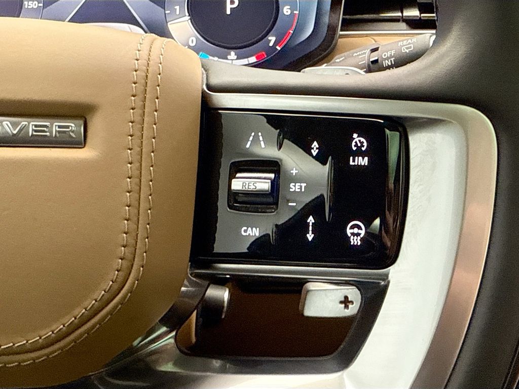 Thumbnail: 2023 Land Rover Range Rover - 15