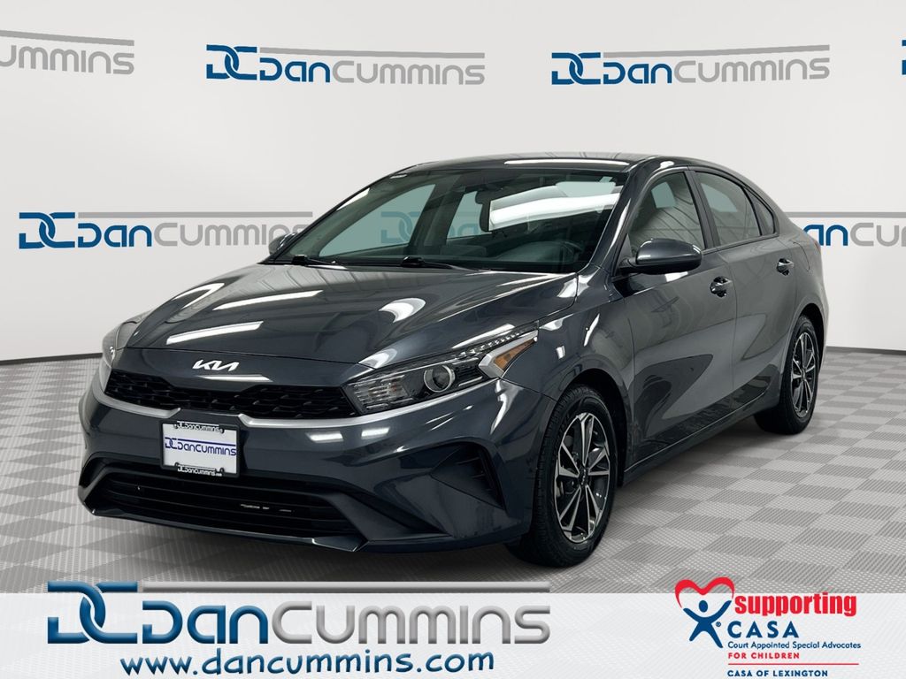 Gravity Gray 2024 Kia Forte Sedan Front-Wheel Drive Continuously Variable Transmission