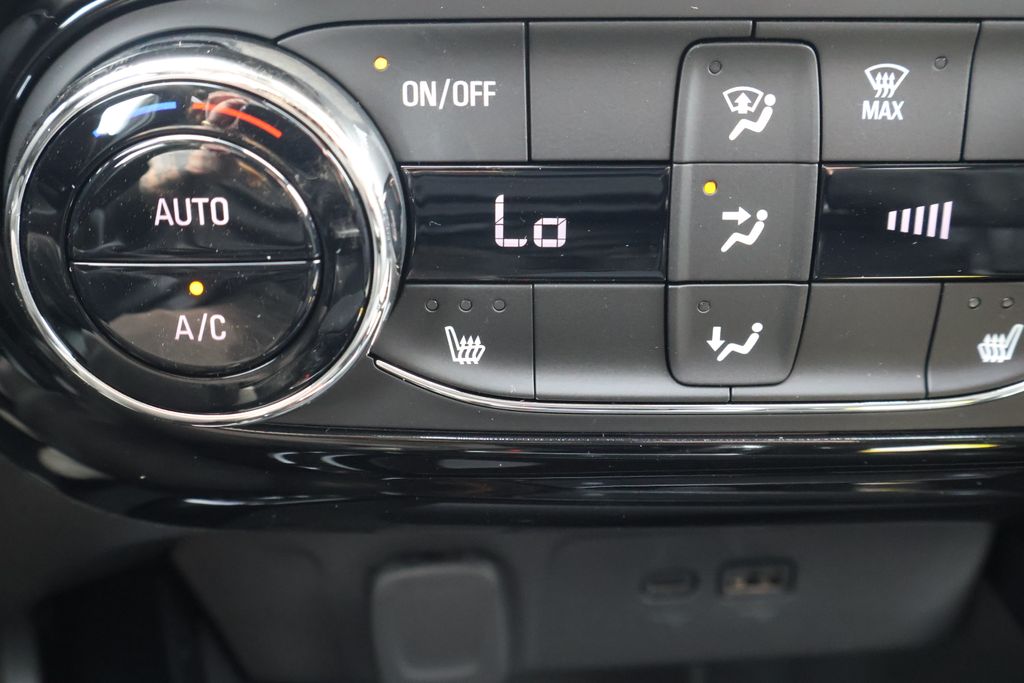 Thumbnail: 2026 Chevrolet Trax - 29