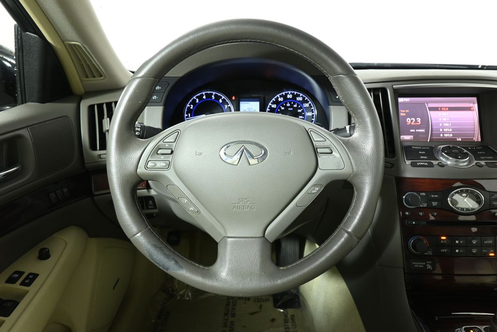 2011 INFINITI G37 X 14