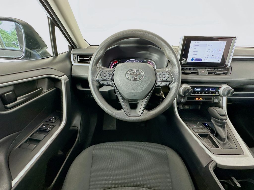 Thumbnail: 2025 Toyota RAV4 - 21