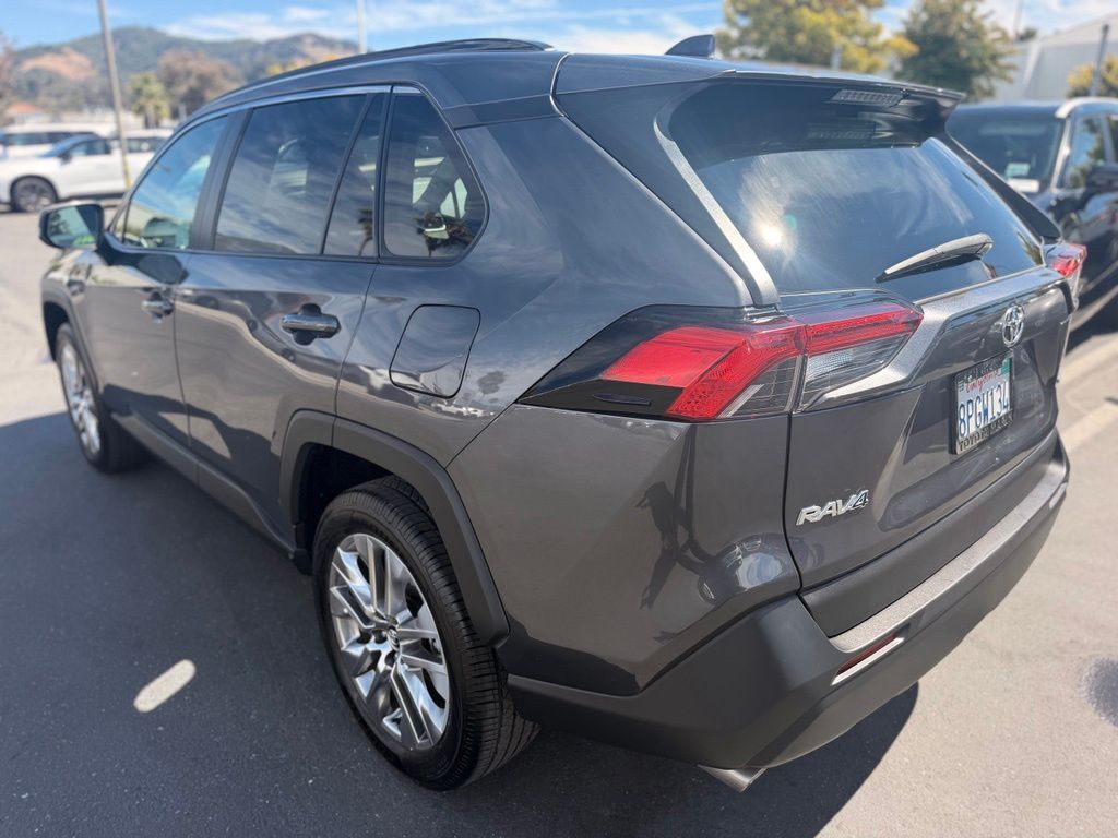Used 2020 Toyota RAV4 SUV