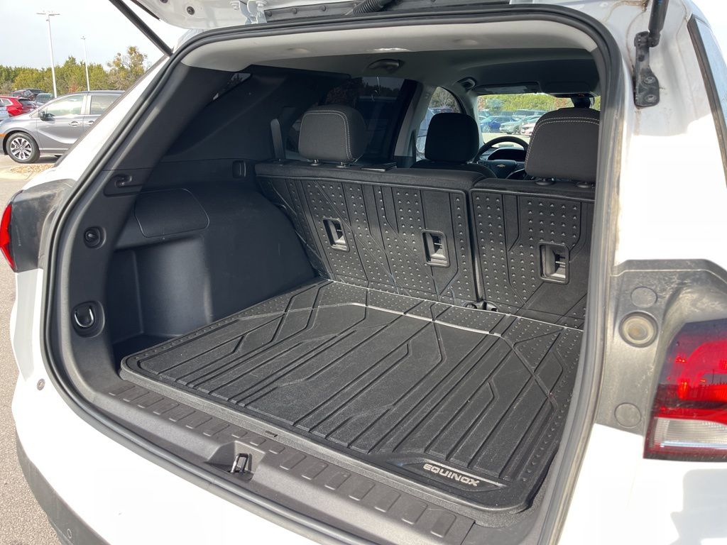 Thumbnail: 2024 Chevrolet Equinox - 8