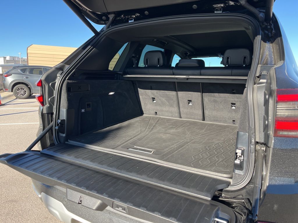 Thumbnail: 2022 BMW X5 - 10