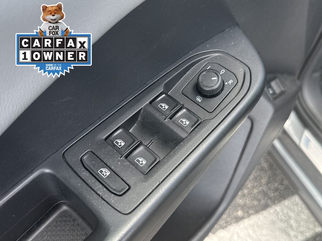 2022 Volkswagen Taos 1.5T SE Gray at DeMontrond Auto Country