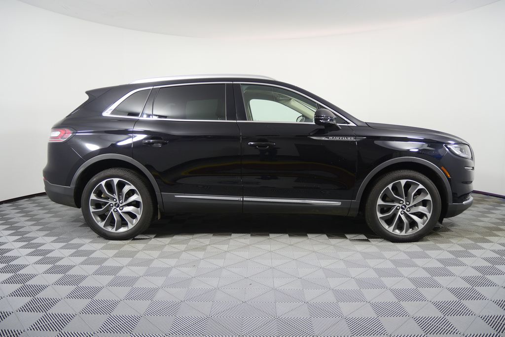 Thumbnail: 2021 Lincoln Nautilus - 2