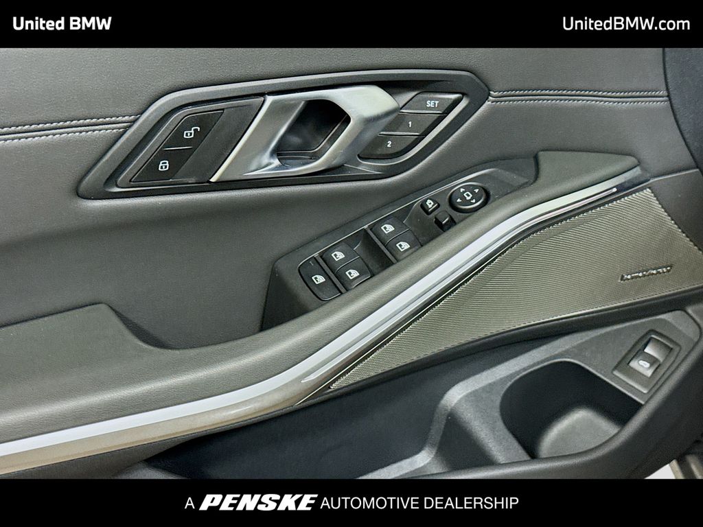 Thumbnail: 2025 BMW M3 - 3