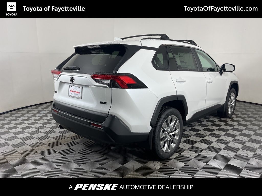 Thumbnail: 2025 Toyota RAV4 - 5