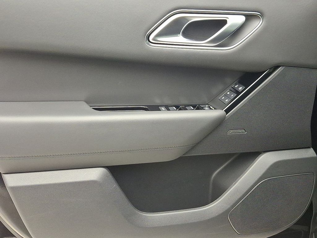 Thumbnail: 2025 Land Rover Range Rover Velar - 12