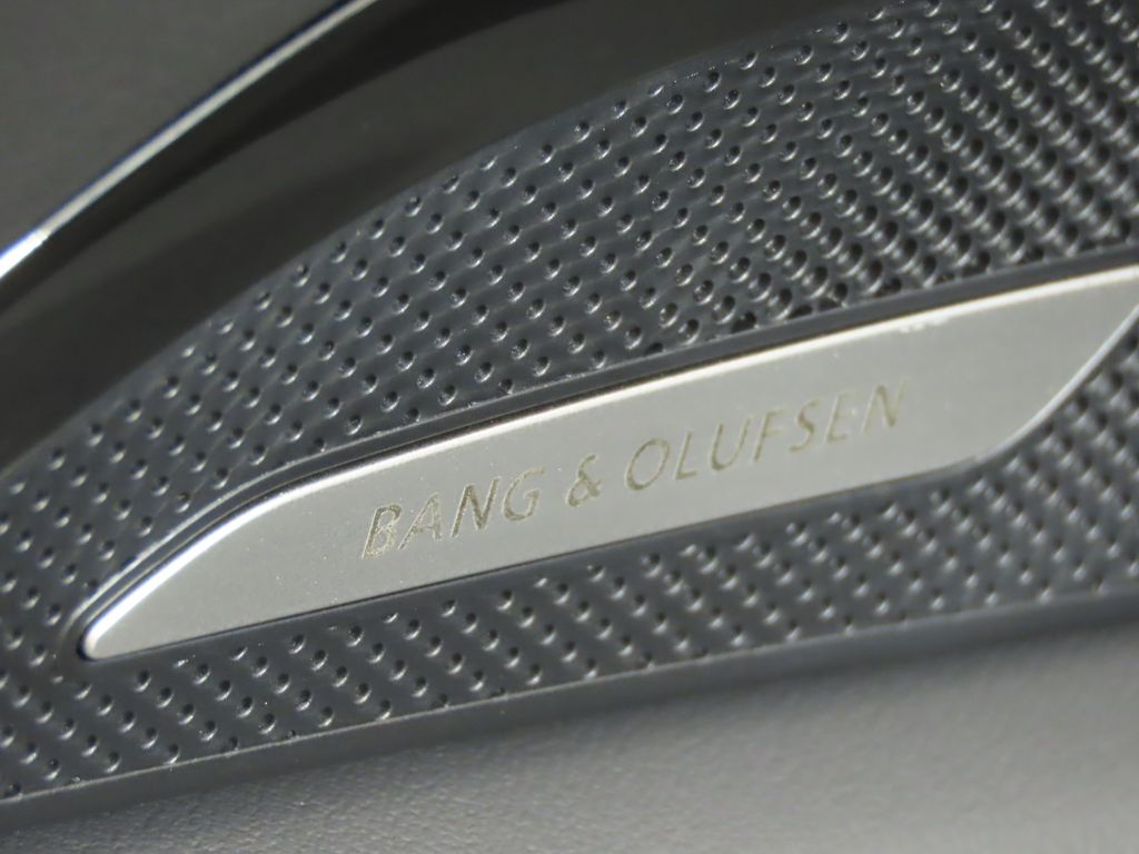 Thumbnail: 2025 Audi Q5 - 26