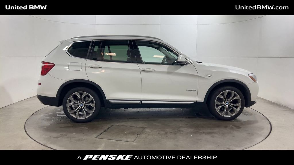 Thumbnail: 2017 BMW X3 - 9