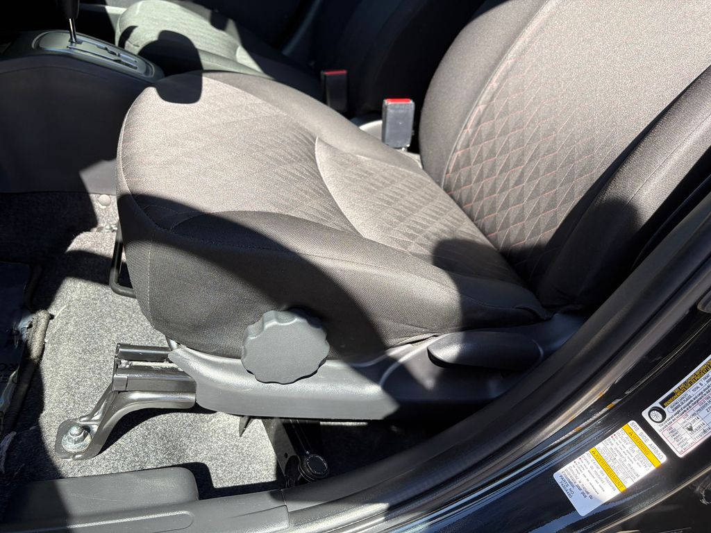 2021 Mitsubishi Mirage ES