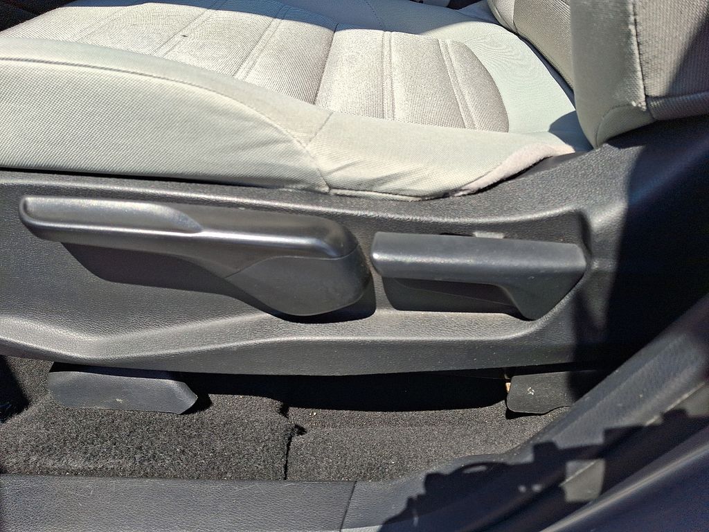 Thumbnail: 2018 Honda CR-V - 15