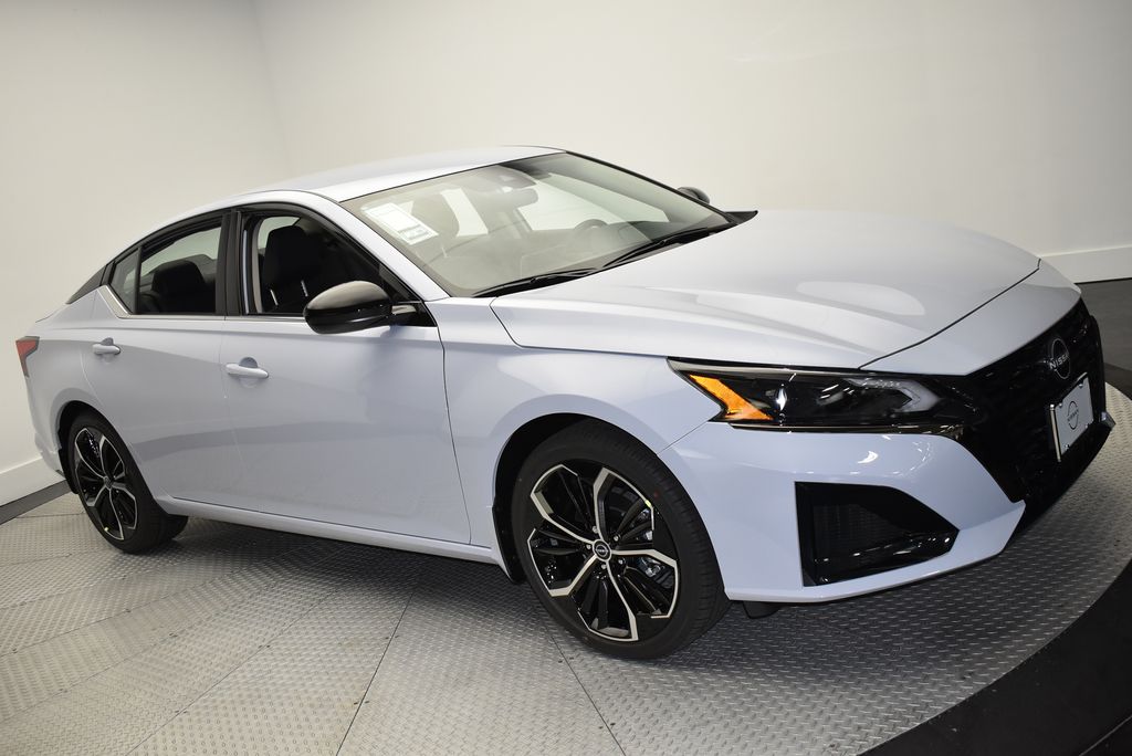 Thumbnail: 2025 Nissan Altima - 3