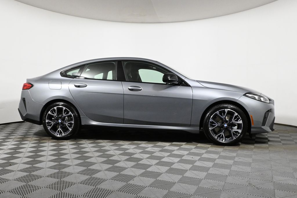 Thumbnail: 2026 BMW 2 Series - 8