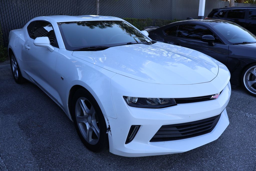 Thumbnail: 2018 Chevrolet Camaro - 6