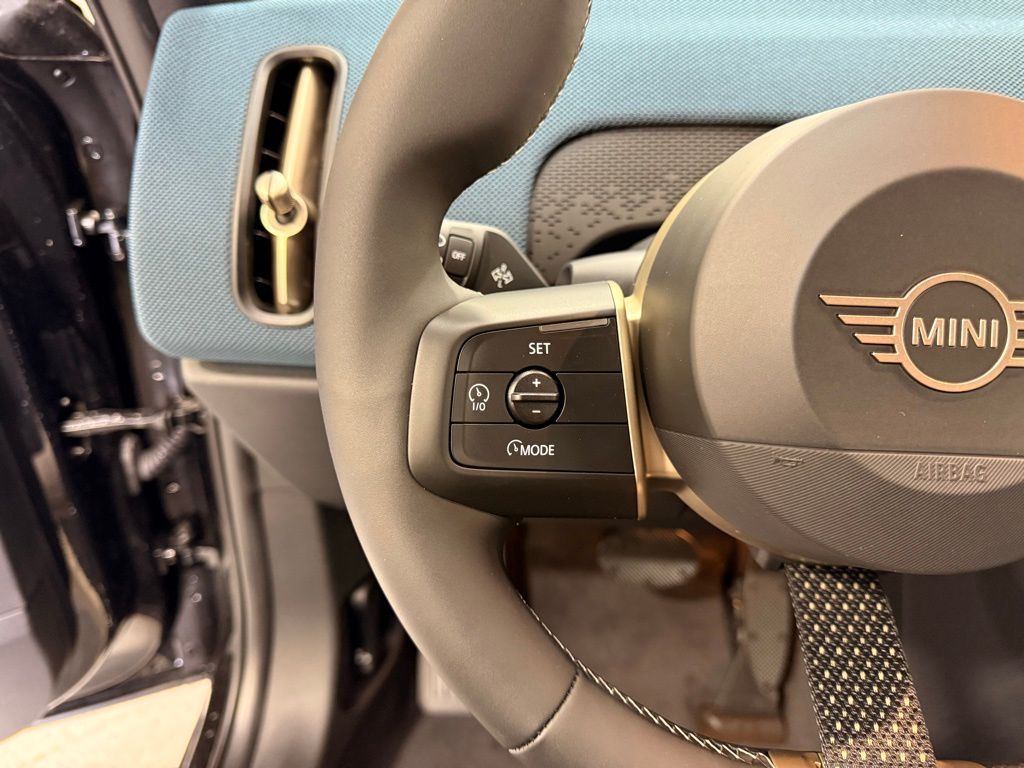 Thumbnail: 2025 MINI Cooper Countryman - 13