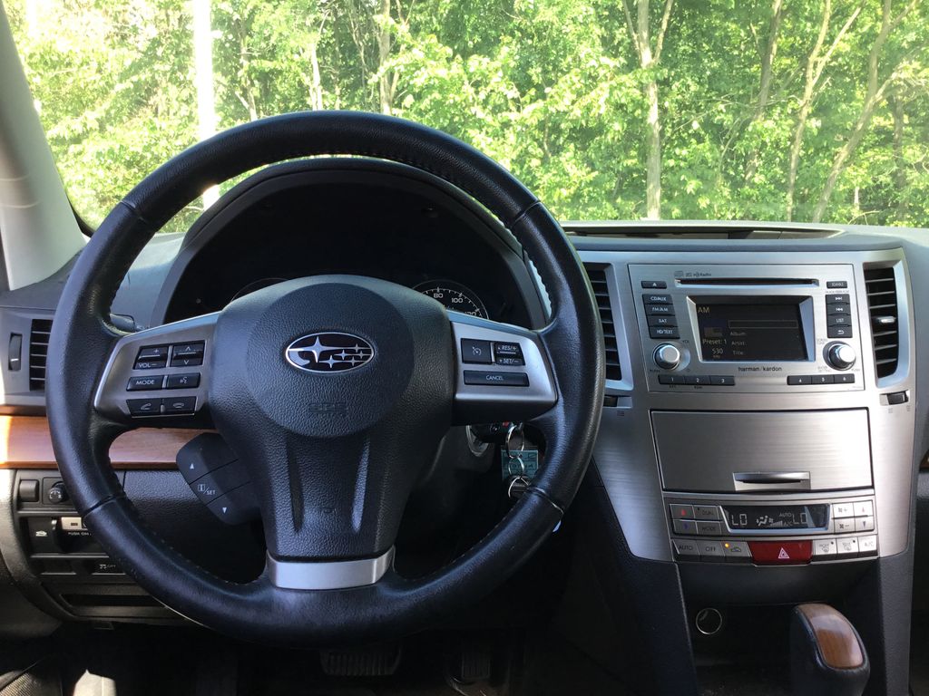 Thumbnail: 2013 Subaru Outback - 12