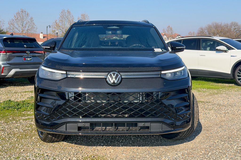 New 2026  Volkswagen 2.0T SE R-Line Black image 4