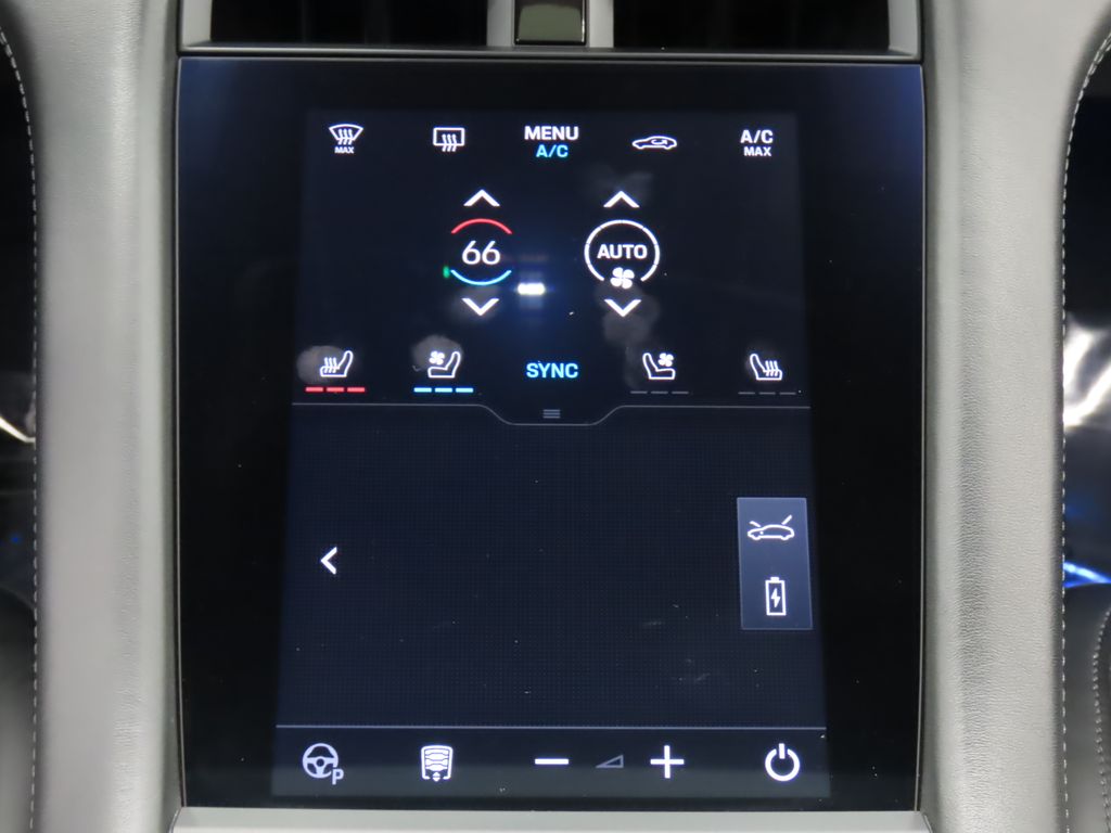 Thumbnail: 2023 Porsche Taycan - 30