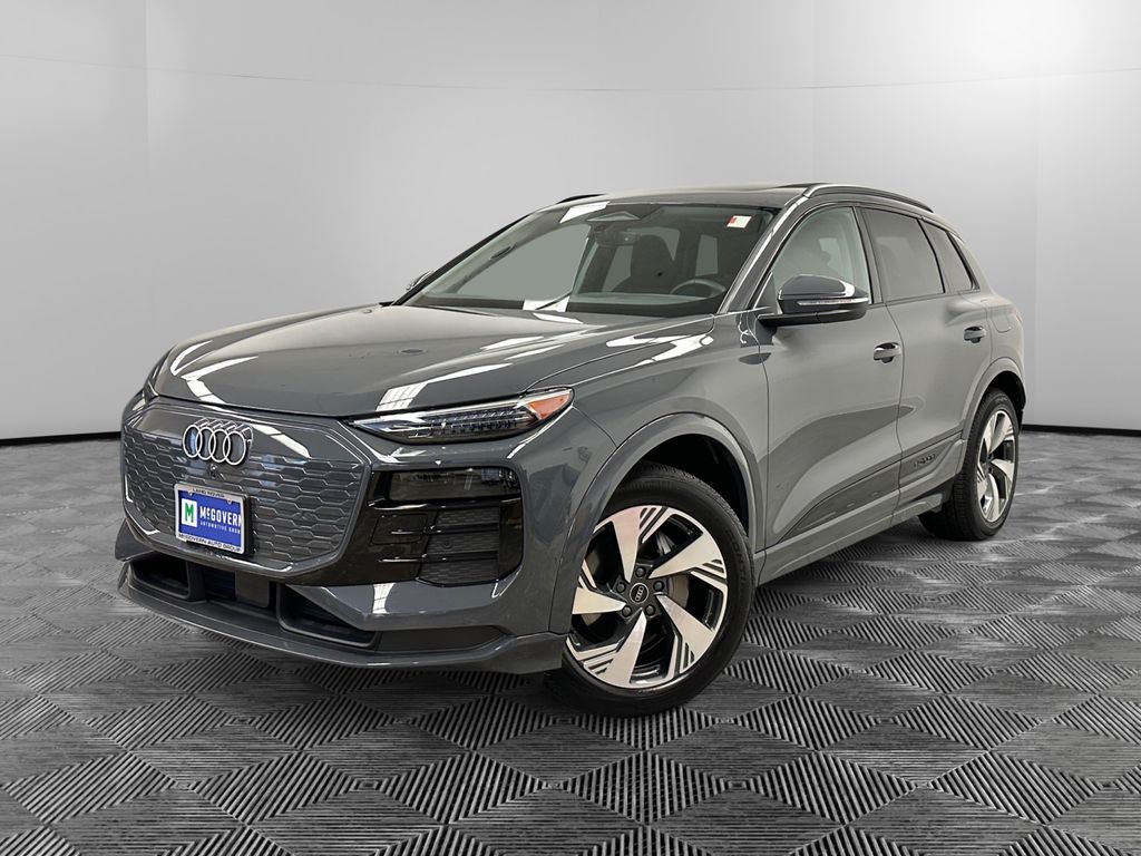 2025 Audi Q6 e-tron quattro Premium Plus