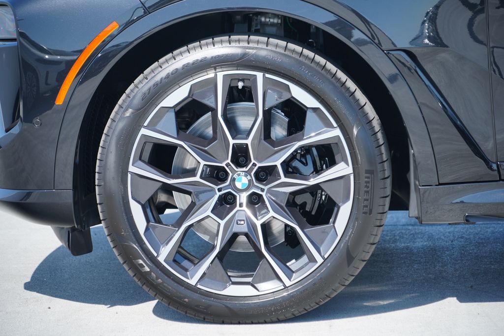 Thumbnail: 2027 BMW X7 - 5