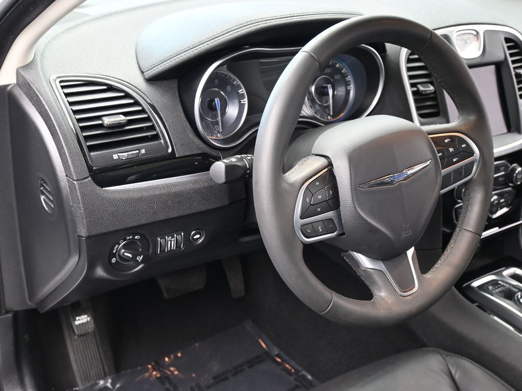 Used 2023 Bright White Clearcoat Chrysler Touring image 14