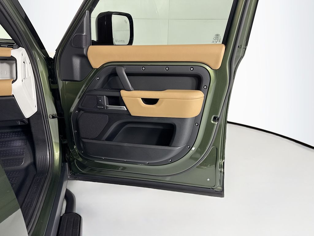 Thumbnail: 2026 Land Rover Defender - 27