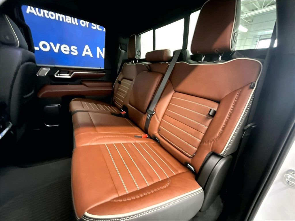 2025 GMC Sierra 2500HD — photo 15
