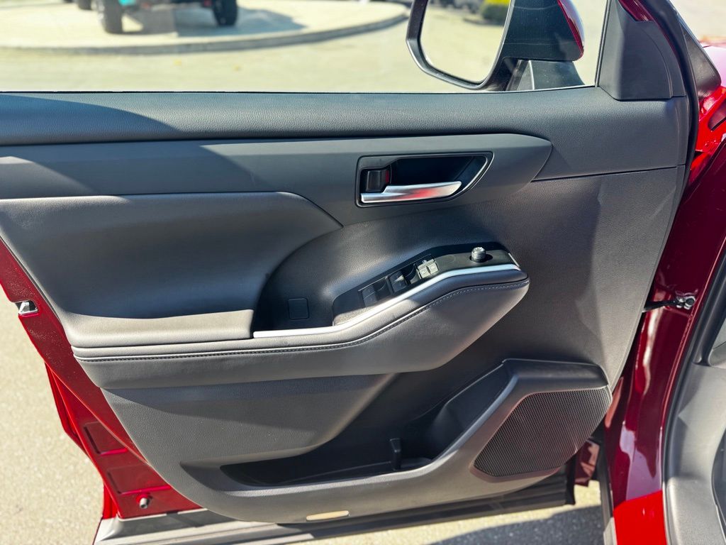New 2026 Toyota Highlander SUV