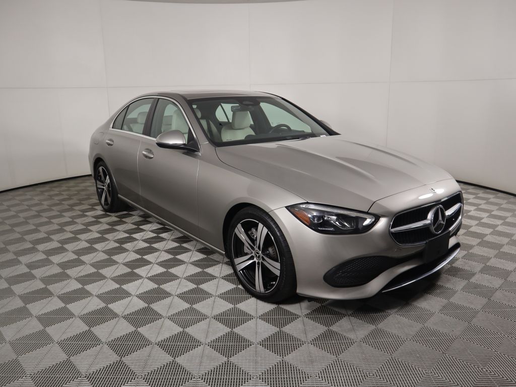 Thumbnail: 2022 Mercedes-Benz C-Class - 3