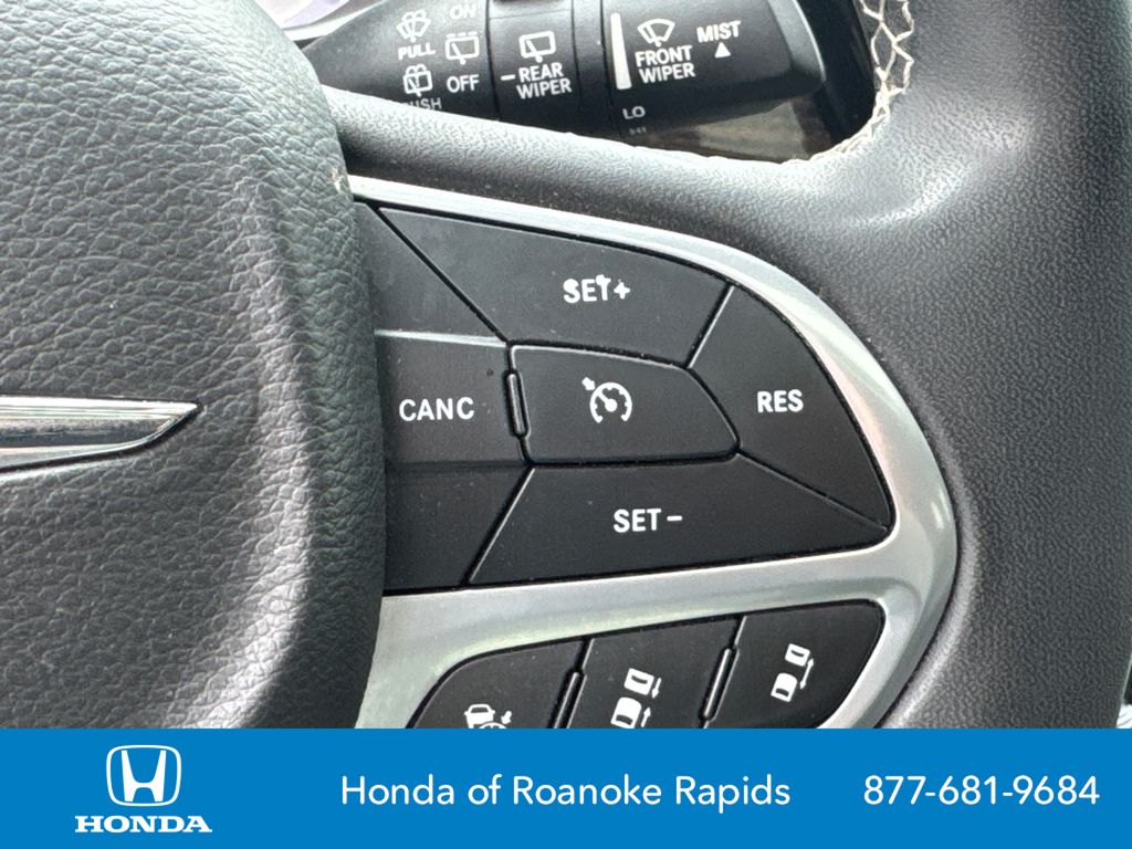Used 2023 Chrysler Pacifica Hybrid Van