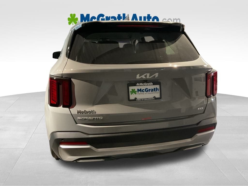 New 2026 Gray Kia S image 4