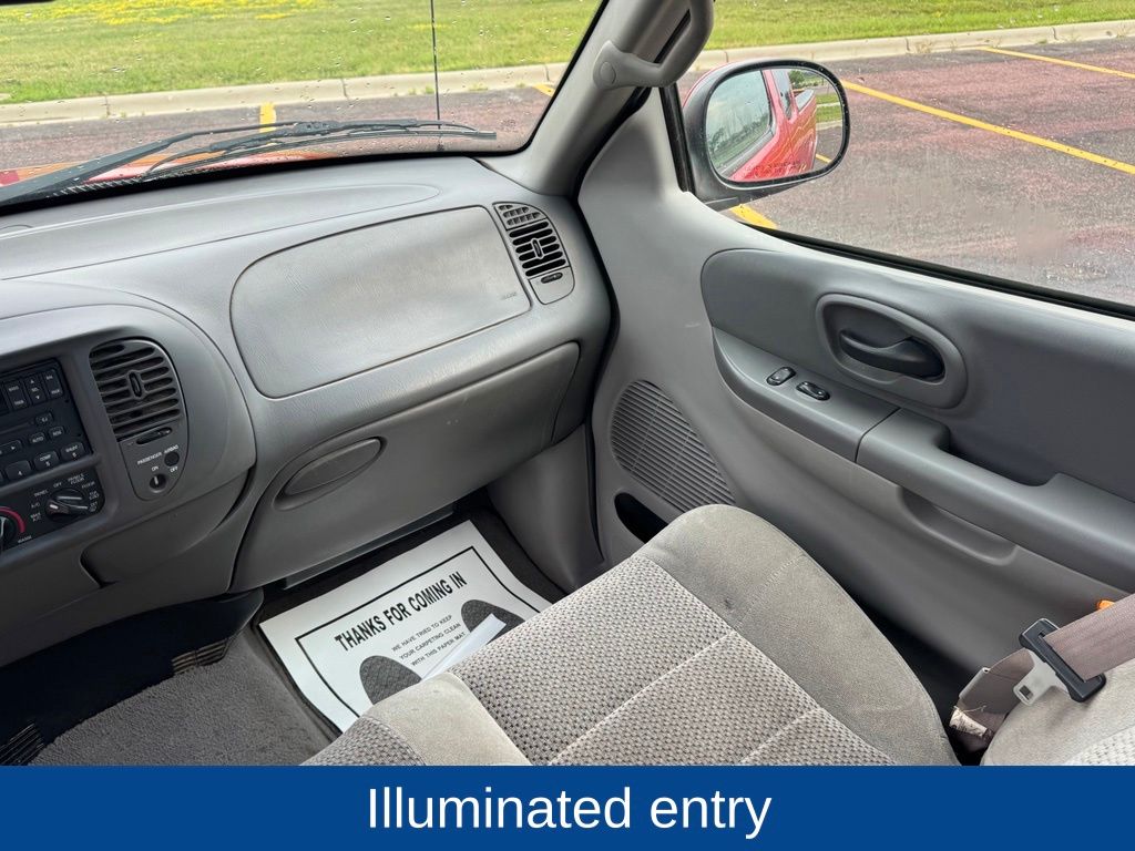 2002 Ford F-150 XLT