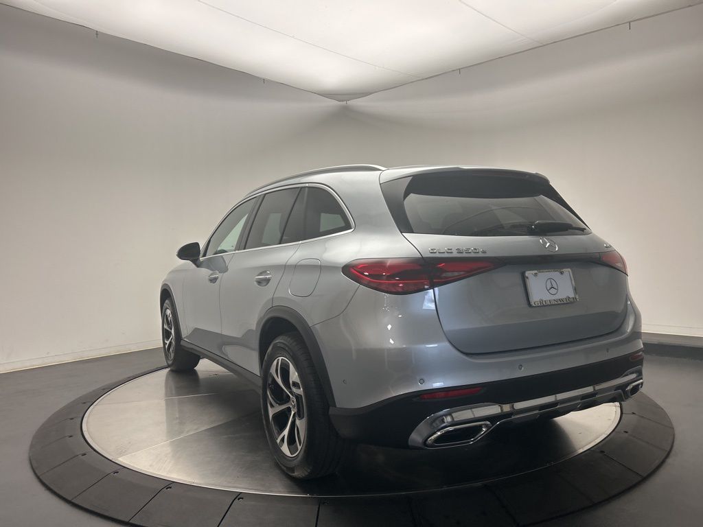 Thumbnail: 2026 Mercedes-Benz GLC - 5